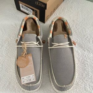 NIB Hey Dudes Mens Size 11